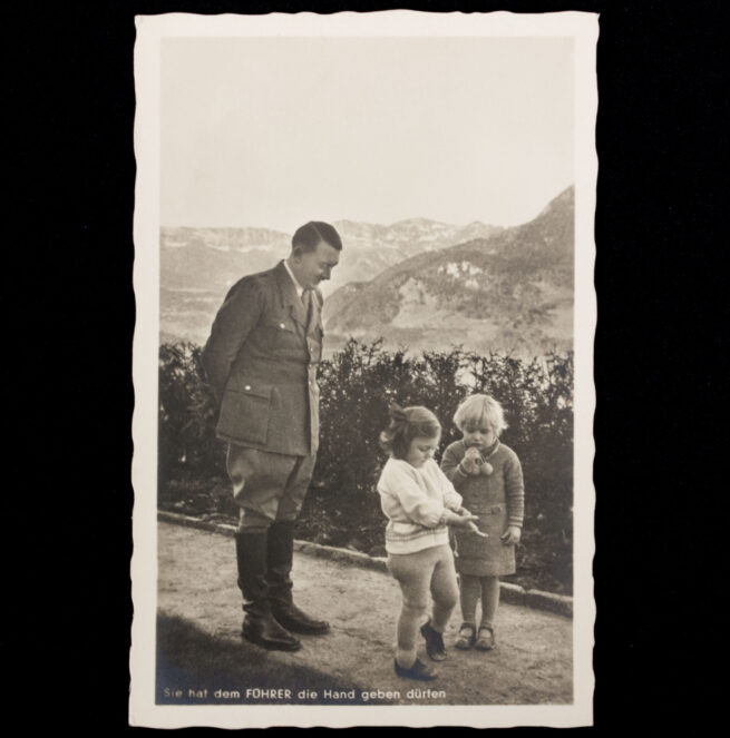 (Postcard) Hitler - Sie hat dem Führer die Hand geben dürfen