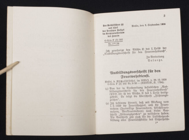 German WWII Ausbildungsvorschrift für den Feuerwehrdienst