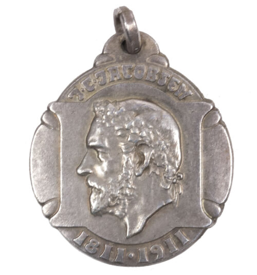 (Denmark) Carlsberg swastika medal (period 1911)