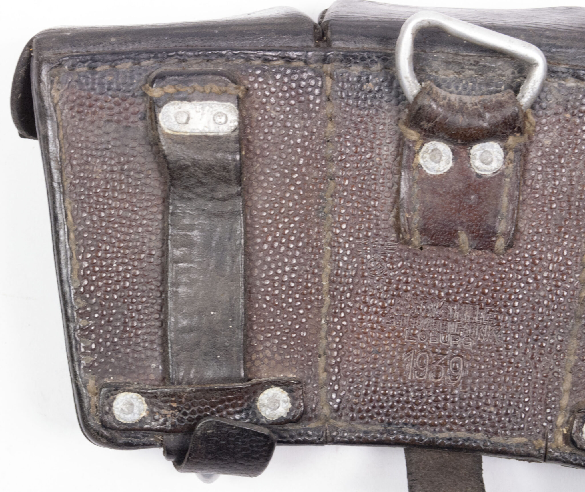 Kriegsmarine-KM-K98-Pouch-marked-Gustav-schele-Lederwarenfabrik-Loburg-1939