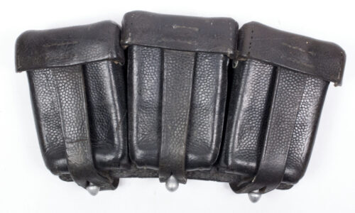 Kriegsmarine-KM-K98-Pouch-marked-Gustav-schele-Lederwarenfabrik-Loburg-1939