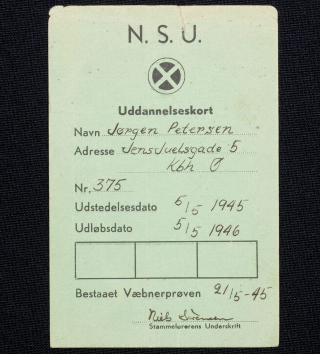 Denmark-DNSAP-National-Socialistiske-Ungdom-NSU-Uddanneleskort-National-Socialist-Youth-of-the-DNSAP-schoolingcard-memberpin