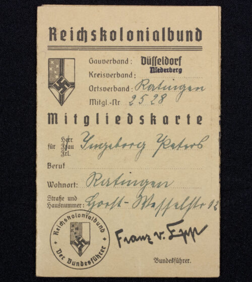 Reichskolonialbund Mitgliedsausweiss with stamps