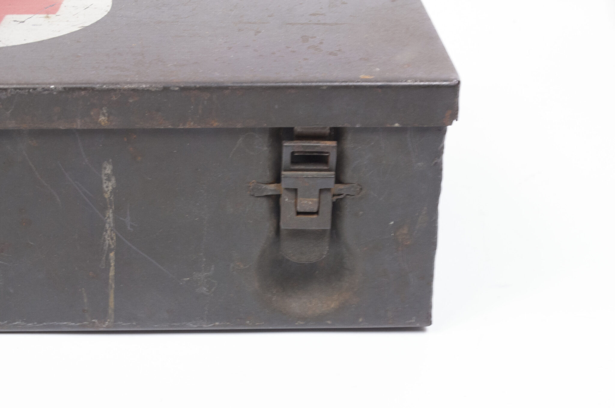 WWII-German-Red-Cross-Verbandkasten