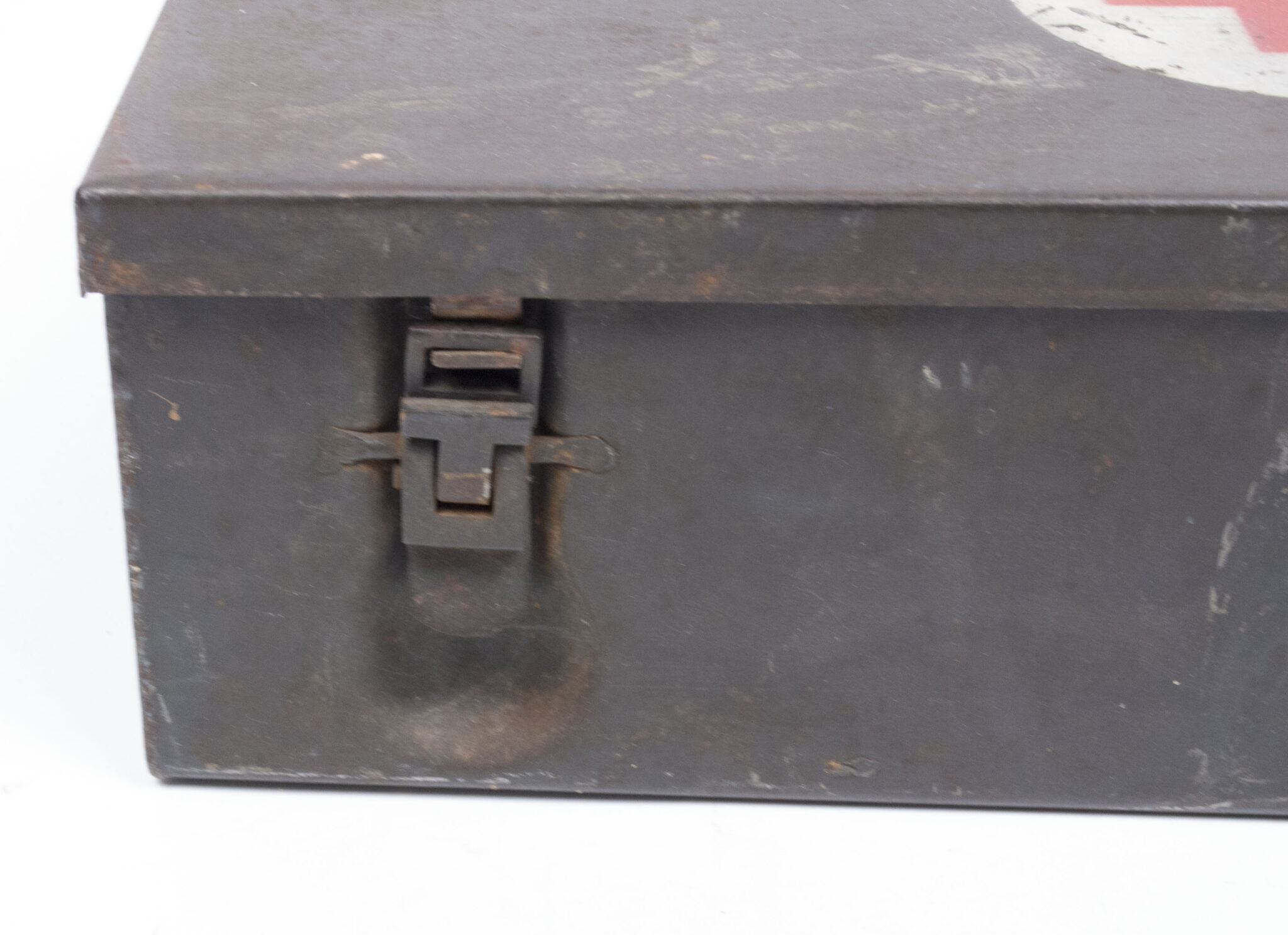 WWII-German-Red-Cross-Verbandkasten