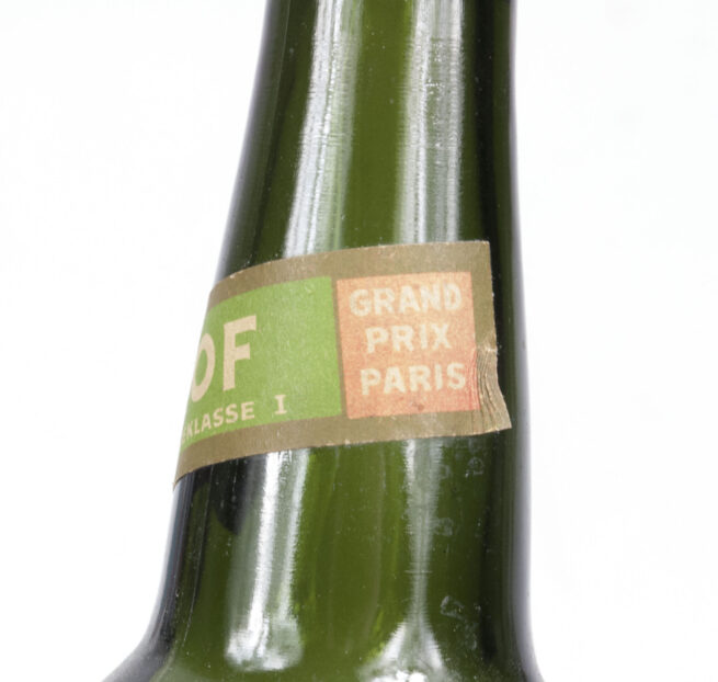 (Denmark) Carlsberg HOF Pilsner green bottle World War II with swastika paper label (1930’s)