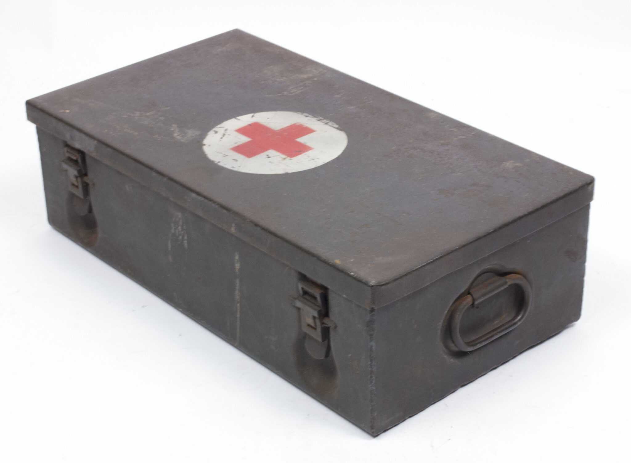 WWII-German-Red-Cross-Verbandkasten