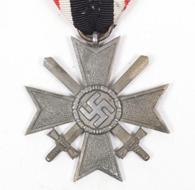 Kriegsverdienstkreuz (KVK) mit Schwerter War Merit Cross with swords MM 41 (Gebrüder Bender Oberstein) - RARE MAKER