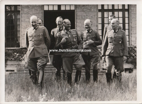 (Pressphoto) Unpublished LSAH Sepp Dietrich with senior officers (1942)