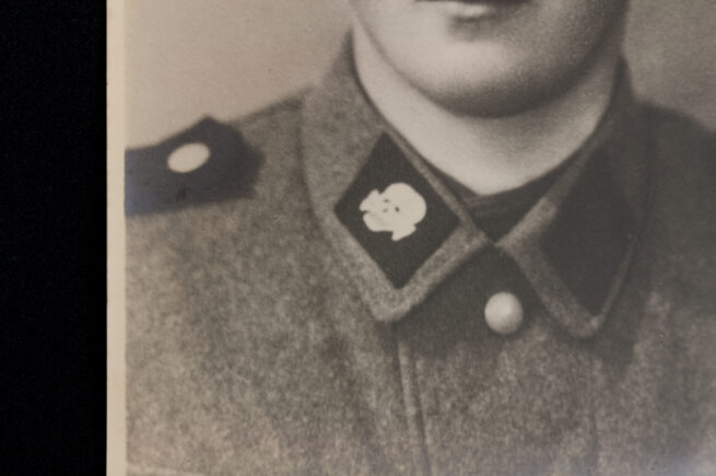 Photo-Large-SS-Totenkopf-portrait-gravephoto-letter