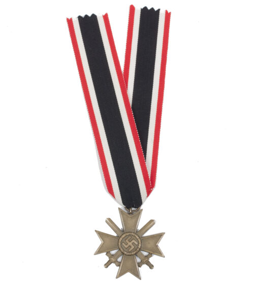 Kriegsverdienstkreuz (KVK) mit Schwerter War Merit Cross with swords MM