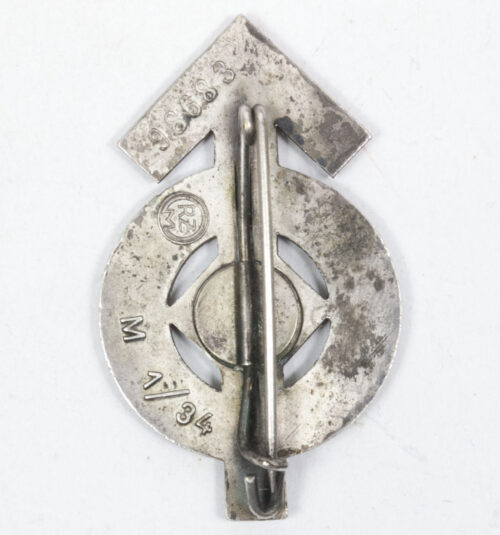 Hitlerjugend (HJ) Leistungsabzeichen in zilver (Cupal) #98683 (Maker RZM M134)