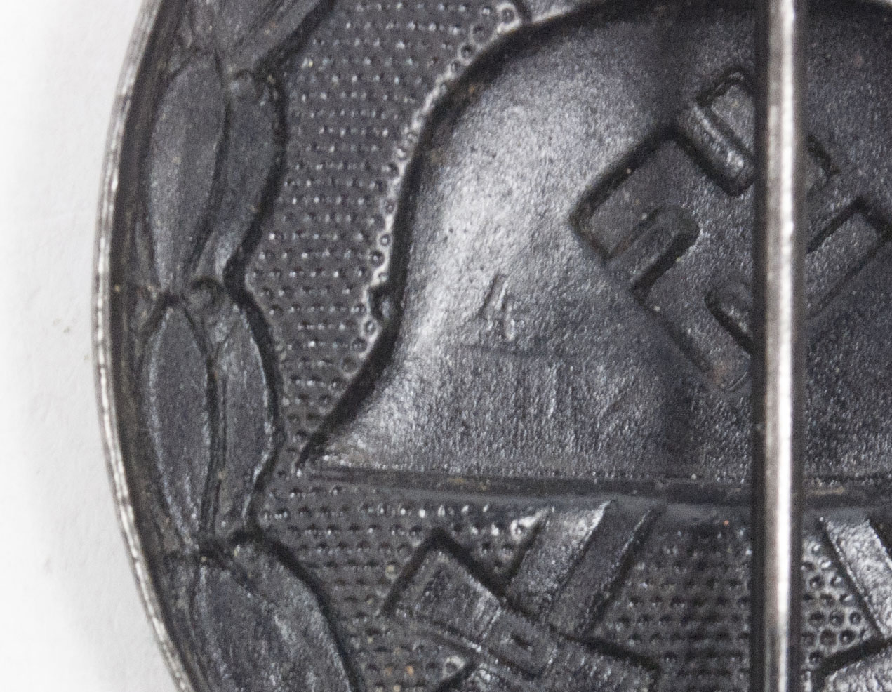 Verwundetenabzeichen Schwarz (VWA) / Woundbadge in black “4