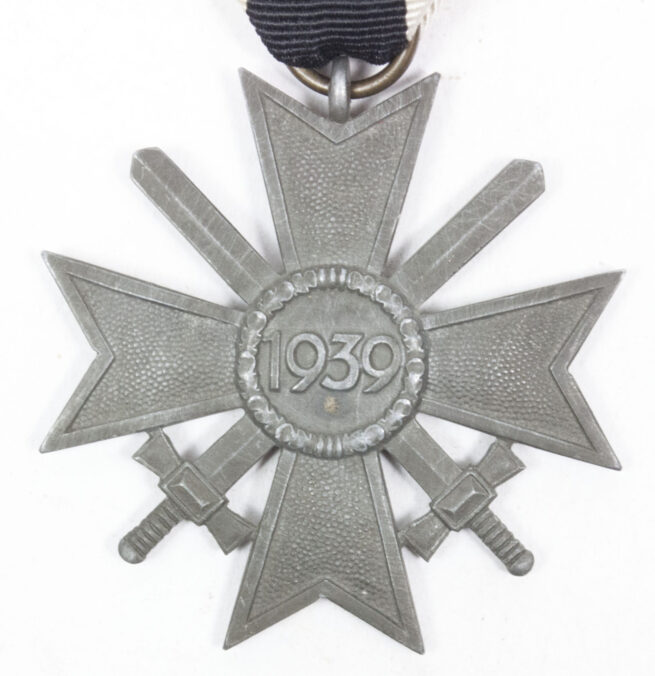 Kriegsverdienstkreuz (KVK) mit Schwerter War Merit Cross with swords MM “127” (Moritz Hausch AG)