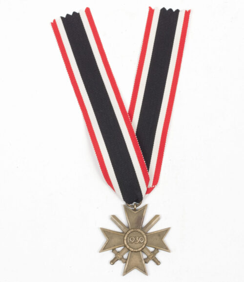 Kriegsverdienstkreuz (KVK) mit Schwerter War Merit Cross with swords