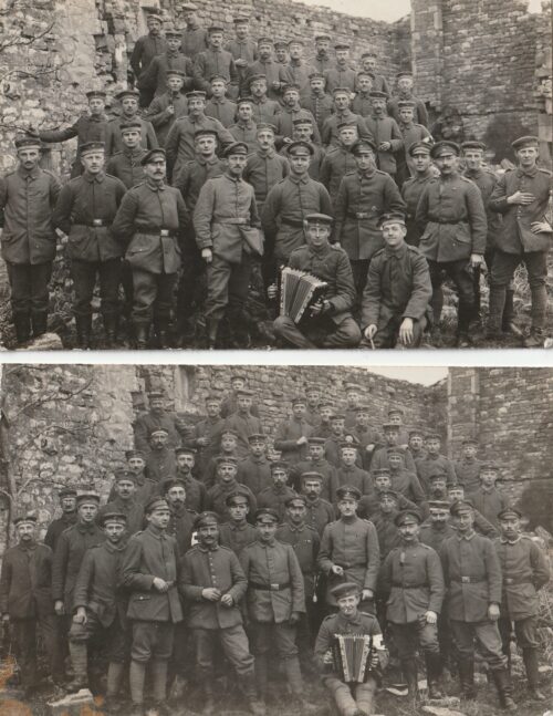 (Postcard) Two WWI German groupphoto's taken at the same location