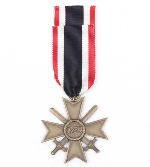 Kriegsverdienstkreuz (KVK) mit Schwerter / War Merit Cross with swords