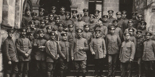 (Pressphoto) German WWII groupphoto (18 x 13 cm)
