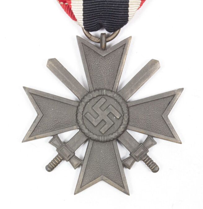 Kriegsverdienstkreuz (KVK) mit Schwerter War Merit Cross with swords MM “127” (Moritz Hausch A.G.)