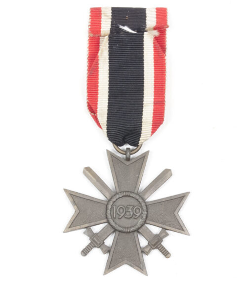 Kriegsverdienstkreuz (KVK) mit Schwerter War Merit Cross with swords MM “127” (Moritz Hausch A.G.)