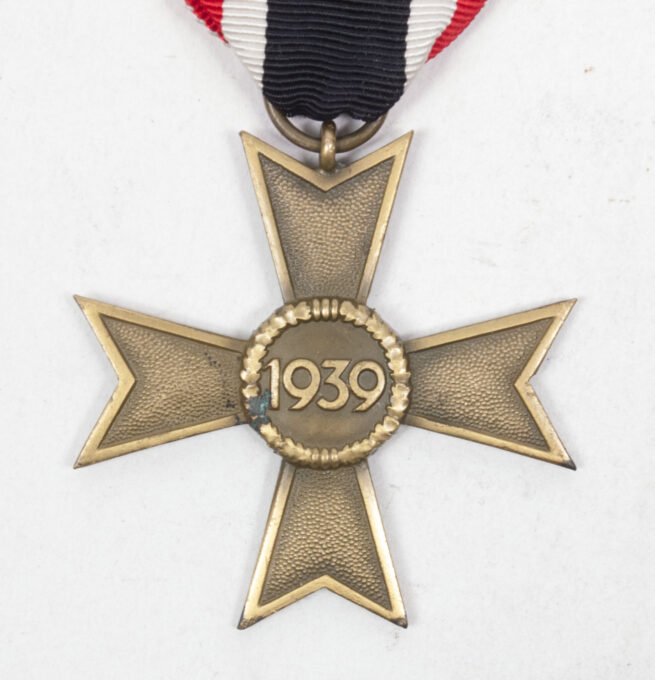 Kriegsverdienstkreuz (KVK) ohne Schwerter War Merit Cross without swords MM 65 (Klein & Quenzer)