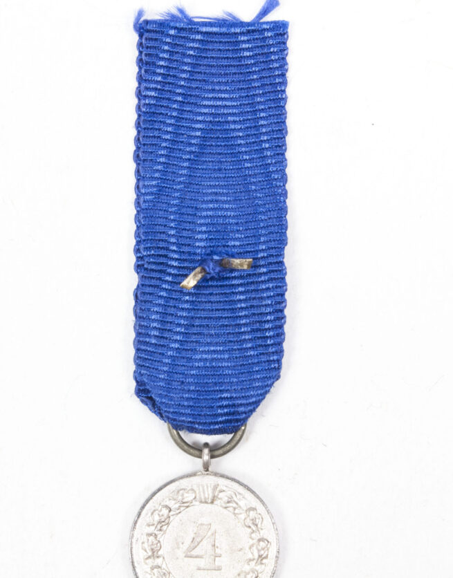 Luftwaffe (Lw) Miniature Dienstauszeichnung für 4 jahre medal