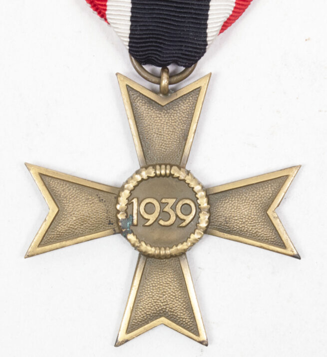 Kriegsverdienstkreuz (KVK) ohne Schwerter War Merit Cross without swords MM 65 (Klein & Quenzer)