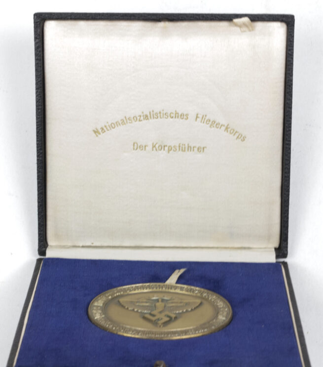 Cased Nationalsozialistisches Fliegerkorps (NSFK) Reichswettbewerb für Segelflugmodelle Wasserkuppe-Rhön plaque in gold #22 (1938) - very rare