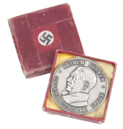 Non portable cased plaque Zur Erinnerung an die Vereidigung der Pol. Leiter des Gaues Westfalen-Süd am 25.2.1934