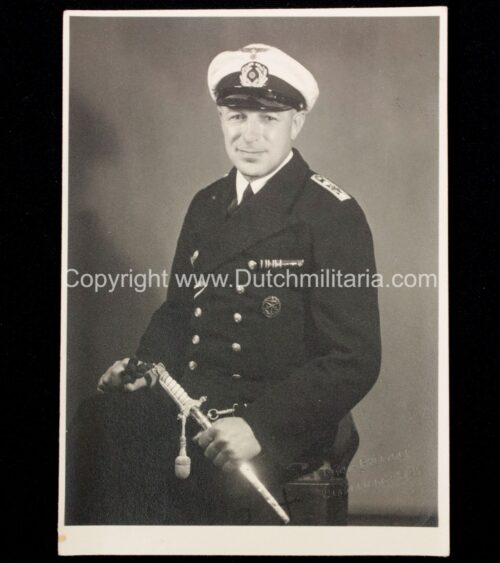 (Photo) Kriegsmarine (KM) Dagger and WWI Marine Woundbadge (Foto Pförtner Westerland Sylt)