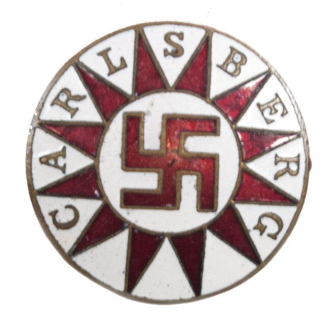 (Denmark) Carlsberg redwhite enameled swastika badge (period 1920's1930's)