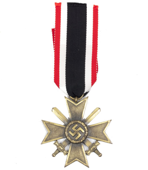 Kriegsverdienstkreuz (KVK) mit Schwerter / War Merit Cross with swords