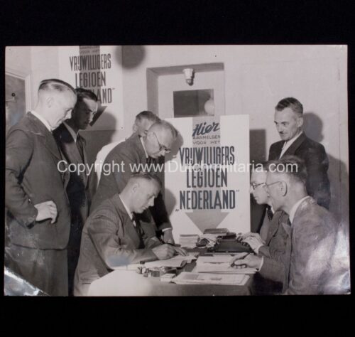 (Pressphoto) SS Hier aanmelden voor Het Vrijwilligerslegioen Nederland (1941) - Large size - EXTREMELY RARE!