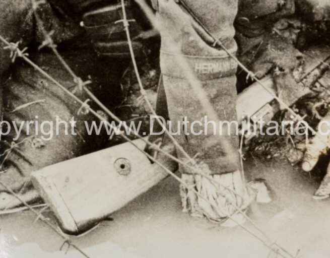 (Photo) Killed Herman Goerring Division soldier - rare