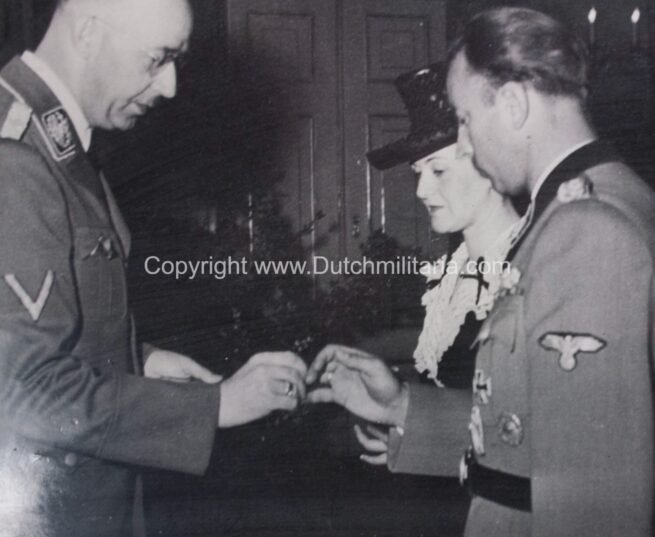 (Photo) Heinrich Himmler performing marriage ceremony between Gretl Braun and SS General Hermann Fegelein at Berchtesgaden - RARE