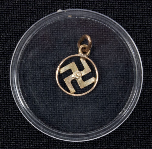 Gold sympathizers swastika necklace hanger (real gold!)