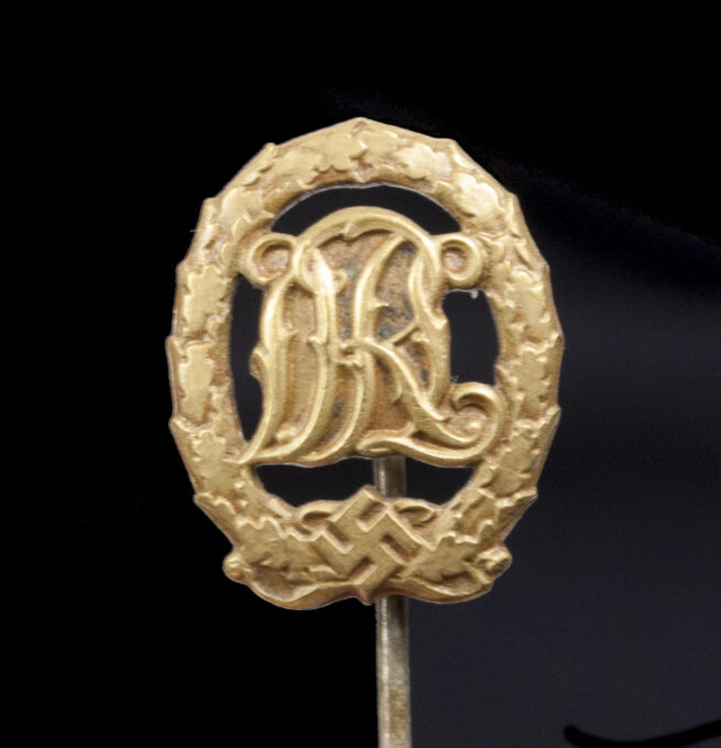 Deutsches Reichssportabzeichen (DRL) bronze miniature stickpin (MM S&L)