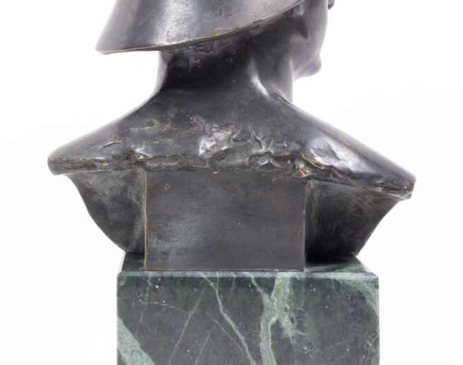 German World War I frontsoldier bust (large size 30 cm) by artist Fritz P. Zimmer - dated 1917