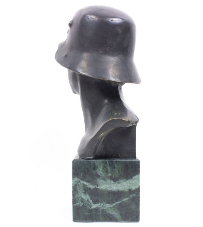 German World War I frontsoldier bust (large size 30 cm) by artist Fritz P. Zimmer - dated 1917