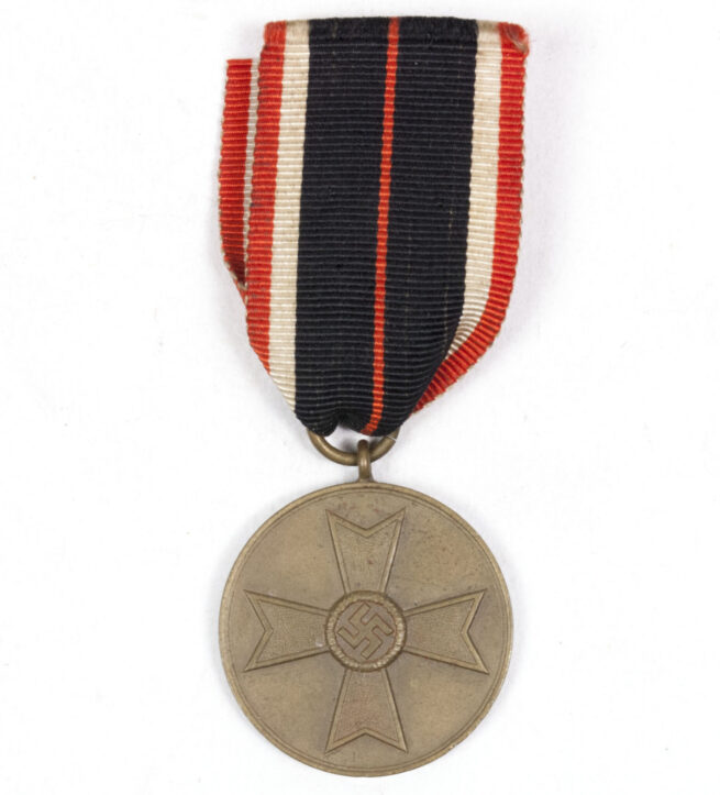 Kriegsverdienstmedaille (KVKm) War Merit Medal
