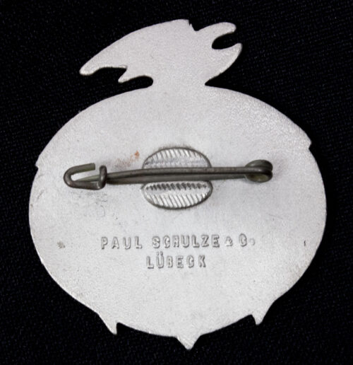 Seefahrt ist Not 1935 abzeichen (Maker Paul Schulze & Co Lübeck)