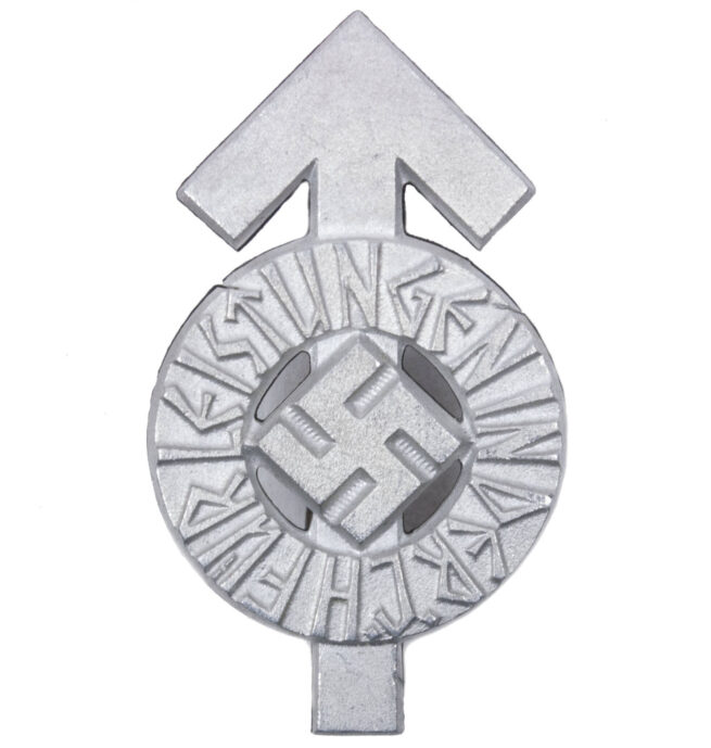 Hitlerjugend (HJ) Leistungsabzeichen silver (Maker RZM M1101 - Gustav Brehmer Markneukirchen)