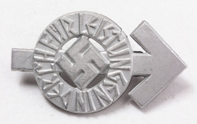 Hitlerjugend (HJ) Leistungsabzeichen silver (Maker RZM M1101 - Gustav Brehmer Markneukirchen)