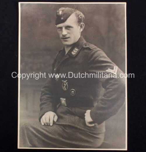 (Photo) Large Luftwaffe Flak portrait (30x 22 cm)