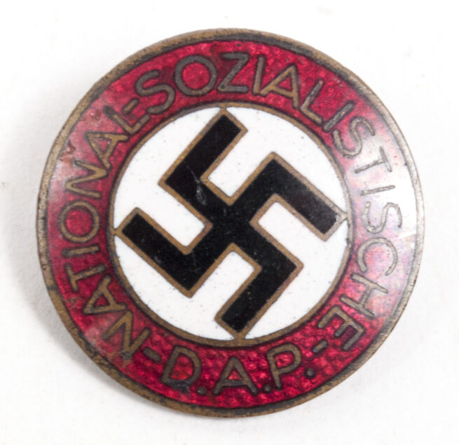 NSDAP parteiabzeichen (RZM M1100 Werner Redo)