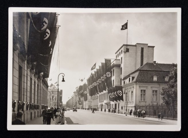 (Postcard) Berlin Wilhelmstrasse mit Reichskanzlei im Flaggenschmuck