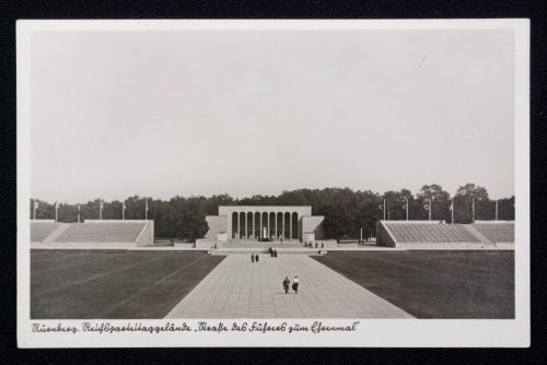 (Postcard) Nürnberg. Reichsparteitaggelände. Ehrenmal