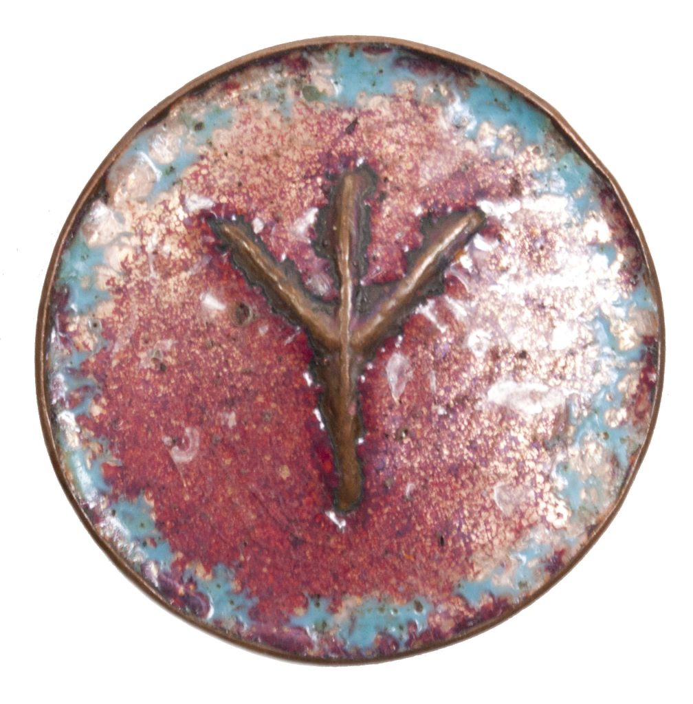 (Brooch) Life-rune design with red enameld centre