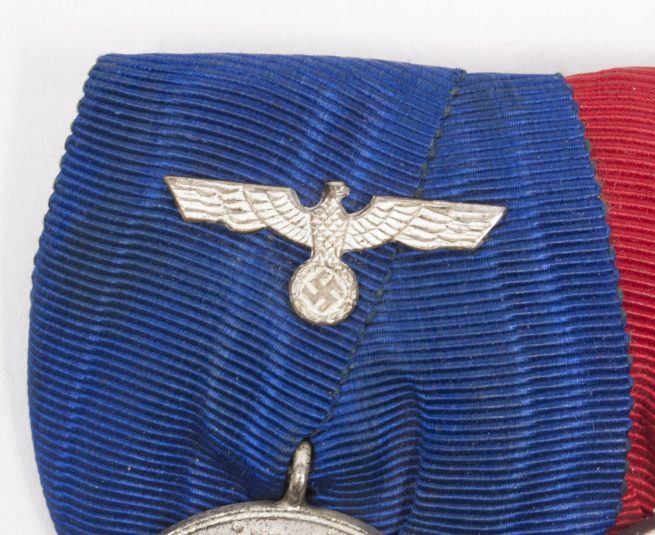 German WWII Medalbar with Wehrmacht Dienstauszeichnung 4 Jahre + Anschlussmedaille 1938