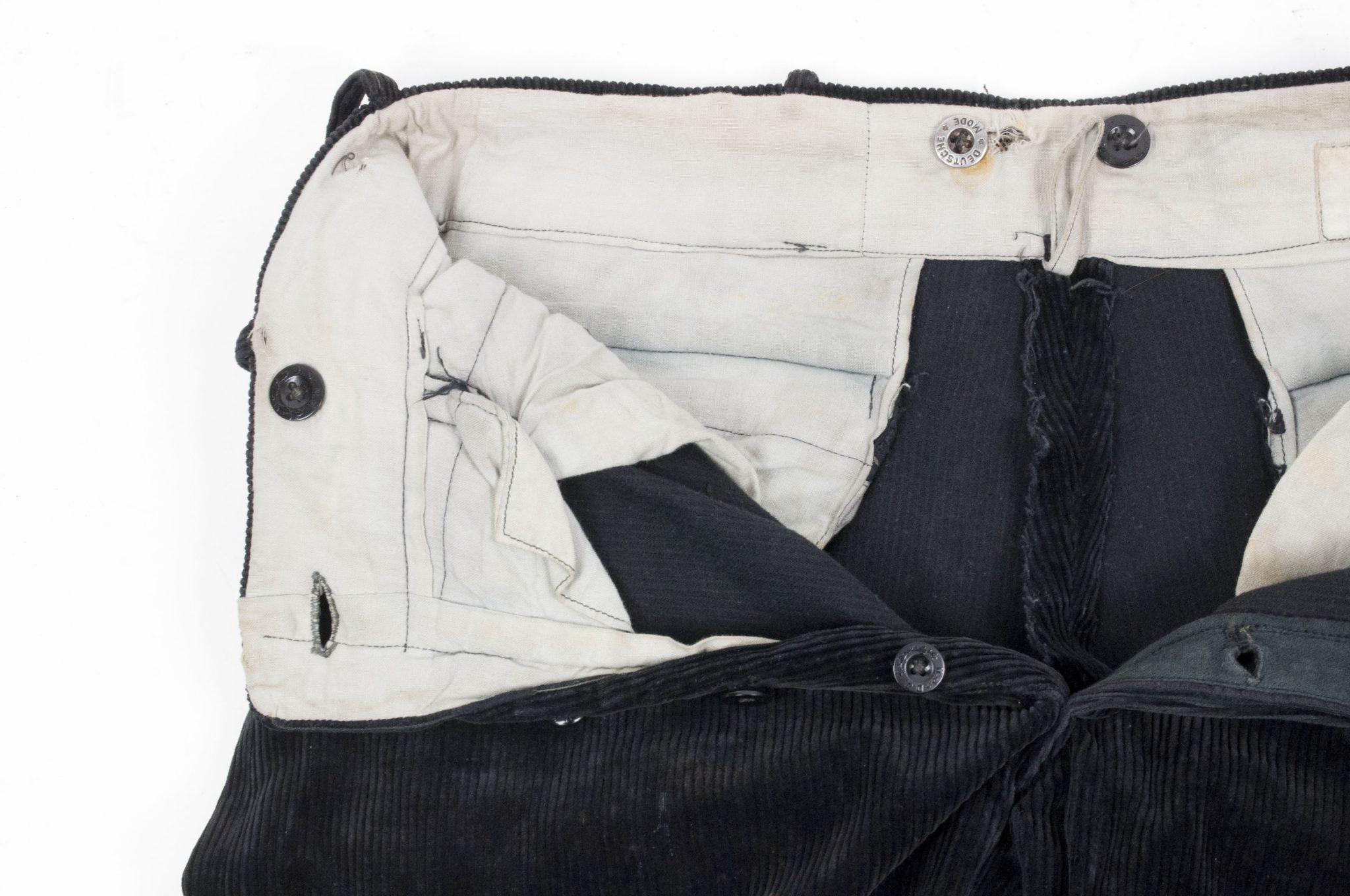 Hitlerjugend (HJ) / Deutsche Jugend (DJ) Braunhemd / Brown shirt Ost Sudetenland + HJ shorts - Image 17